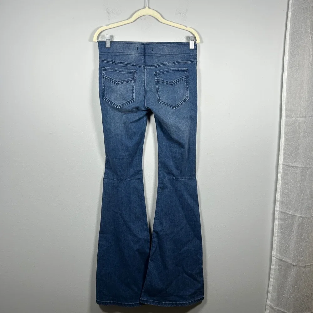 Free People Flare Jeans Women's 27 Blue Pull On Bell Bottom Boho Retro Festival